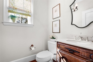 Exceptional two-story home with a fully finished basement - photo 32