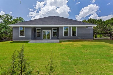 Discover this stunning brand-new 4-bedroom, 2-bathroom home in - photo 33