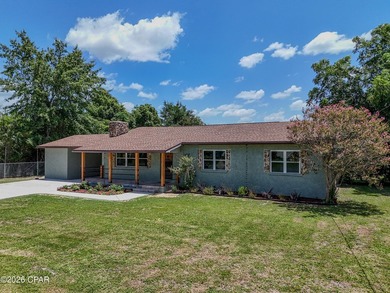 Cute. Updated. Move-in ready. Centrally located. This is a great - photo 37