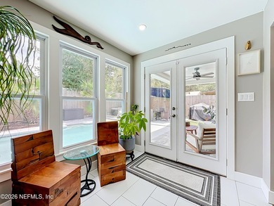 Welcome to this beautifully redesigned pool home, professionally - photo 42