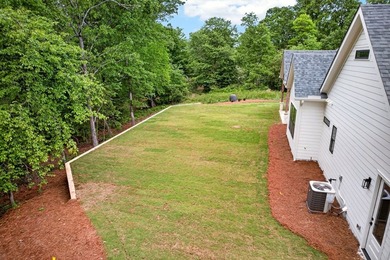 Come check out this newly constructed home built in Clear Creek - photo 4