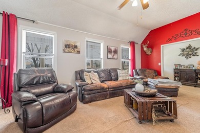 One story farm house on 74.39 acres. The 3 bedroom 2 bath home - photo 9