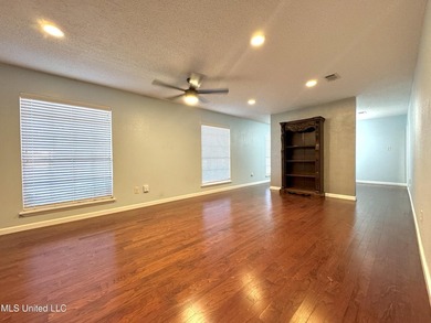 This is the opportunity to own a beautiful all-brick 5-bedroom - photo 10