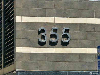Enjoy city living at the Metropolitan on Rincon Hill. 2-bedroom - photo 2