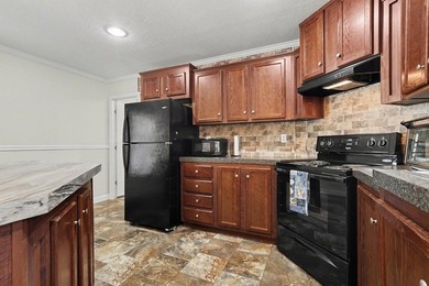 Location! Location! Location! Move in ready. Inlet living and - photo 13