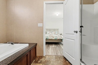 Location! Location! Location! Move in ready. Inlet living and - photo 23