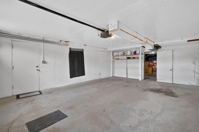Welcome to your next home ! This home was remodeled in 1982 - photo 27