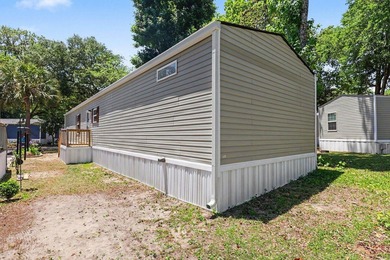 Location! Location! Location! Move in ready. Inlet living and - photo 29