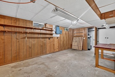 Welcome to your next home ! This home was remodeled in 1982 - photo 34
