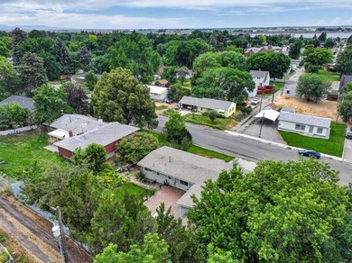 Welcome to your next home ! This home was remodeled in 1982 - photo 45