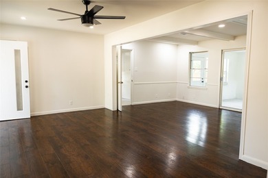 Welcome to this beautifully remodeled 3-bedroom, 2-bath home - photo 6