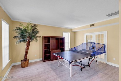 Spacious, private, and full of potential--this 4-bedroom, 2 - photo 7