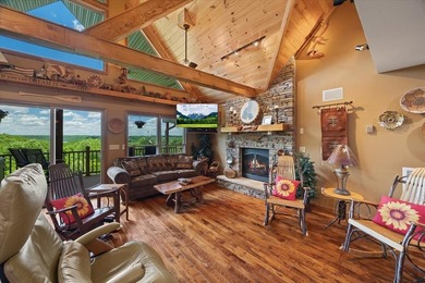 Fabulous Dale Hollow Lake & mountain view home just 5 minutes to - photo 11
