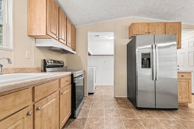 Location! Location! Location! Move in ready! Inlet living and - photo 12