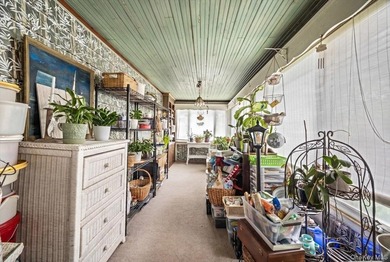 Incredible opportunity to restore and reimagine this spacious - photo 14