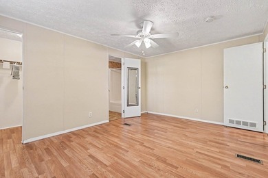 Location! Location! Location! Move in ready! Inlet living and - photo 16