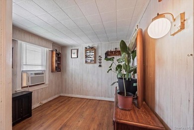 Incredible opportunity to restore and reimagine this spacious - photo 16
