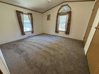Well-maintained 1-owner, 2-bedroom, 2-bath manufactured home - photo 17
