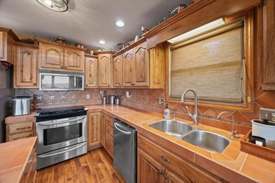 Fabulous Dale Hollow Lake & mountain view home just 5 minutes to - photo 17