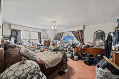 Incredible opportunity to restore and reimagine this spacious - photo 19