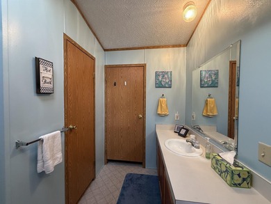 Well-maintained 1-owner, 2-bedroom, 2-bath manufactured home - photo 20