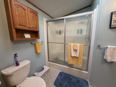 Well-maintained 1-owner, 2-bedroom, 2-bath manufactured home - photo 22
