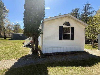 Well-maintained 1-owner, 2-bedroom, 2-bath manufactured home - photo 30