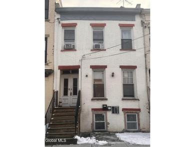 Hudson River Home Sale Pending in Albany New York