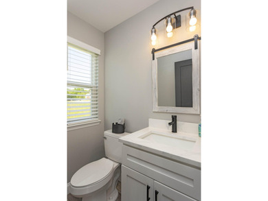 Experience refined living in this beautifully appointed - photo 38