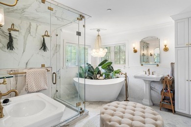 A timeless coastal estate where classic elegance meets modern - photo 44