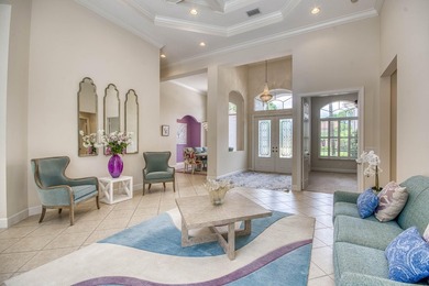 A private backyard oasis with a screened pool, outdoor kitchen - photo 9