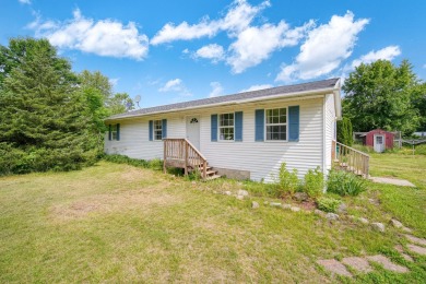 Duck Lake - Calhoun County Home For Sale in Albion Michigan