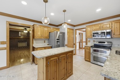 Welcome Home to this charming and meticulously maintained cape - photo 22