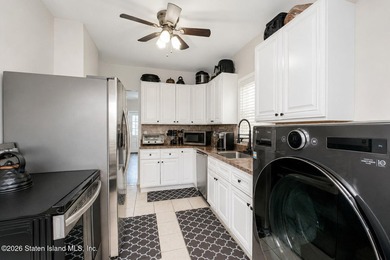 Welcome to this beautifully renovated home nestled in the heart - photo 22