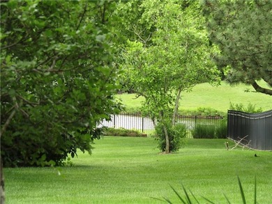 Don't miss viewing this stunning Nottingham by the Green 1owner - photo 3