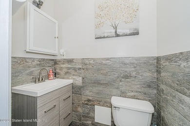 Welcome to this beautifully renovated home nestled in the heart - photo 33