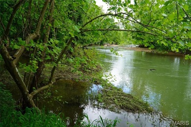 (private lake, pond, creek) Acreage For Sale in Richland Missouri