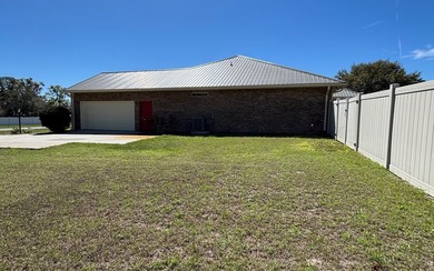 Move in ready, Beautiful brick home on large lot with new vinyl - photo 6