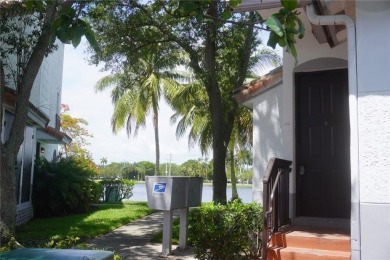 Lake Condo For Sale in Sunrise, Florida