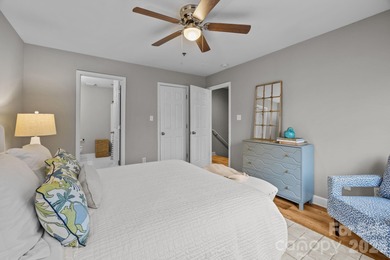 Charming 2 bedroom top story unit on Queens Road in the heart of