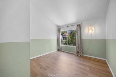 Beautifully upgraded upper-level condo in the FHA-approved - photo 13