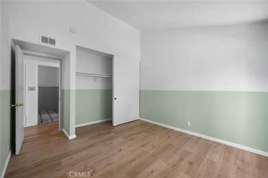 Beautifully upgraded upper-level condo in the FHA-approved - photo 14