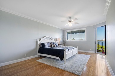 Beautiful 2 bed 2 bath unit overlooking the intercoastal - photo 14