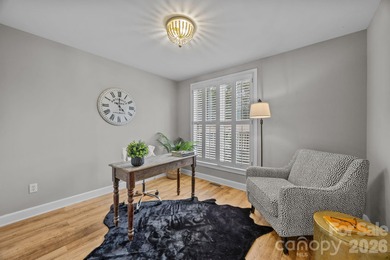 Charming 2 bedroom top story unit on Queens Road in the heart of