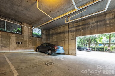 Charming 2 bedroom top story unit on Queens Road in the heart of