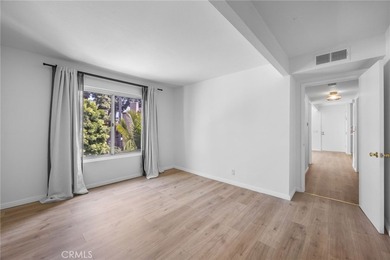 Beautifully upgraded upper-level condo in the FHA-approved - photo 19