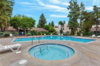Beautifully upgraded upper-level condo in the FHA-approved - photo 31