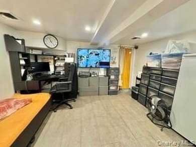 Calling All Investors, Developers, & End-Users!!! 4 Unit 5,200+ - photo 11