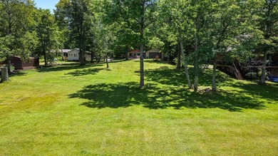 Escape to this charming four-season cabin on highly sought-after - photo 14