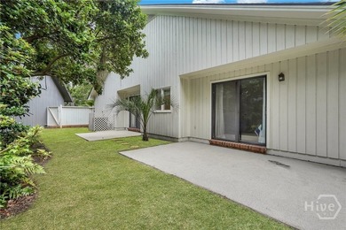 Welcome to your new sanctuary! Nestled in a serene neighborhood - photo 34